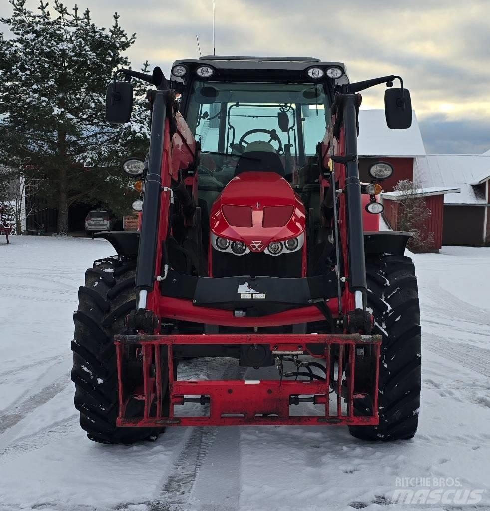Massey Ferguson 5613 트랙터