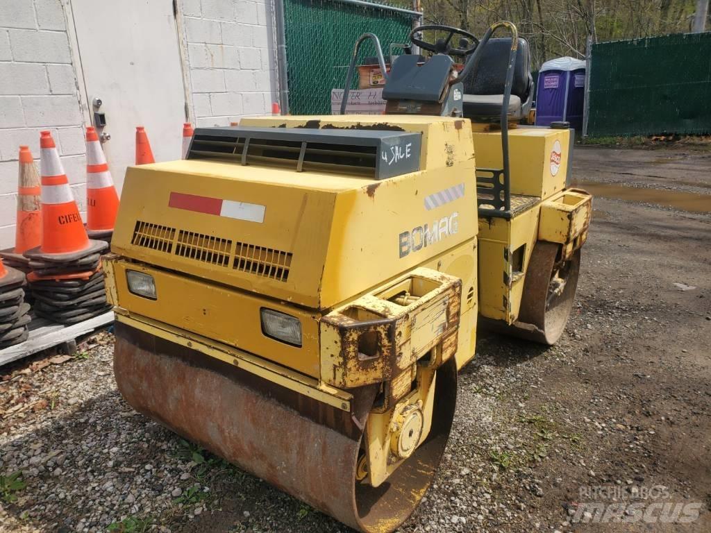 Bomag BW121 AD-2 트윈 드럼 롤러