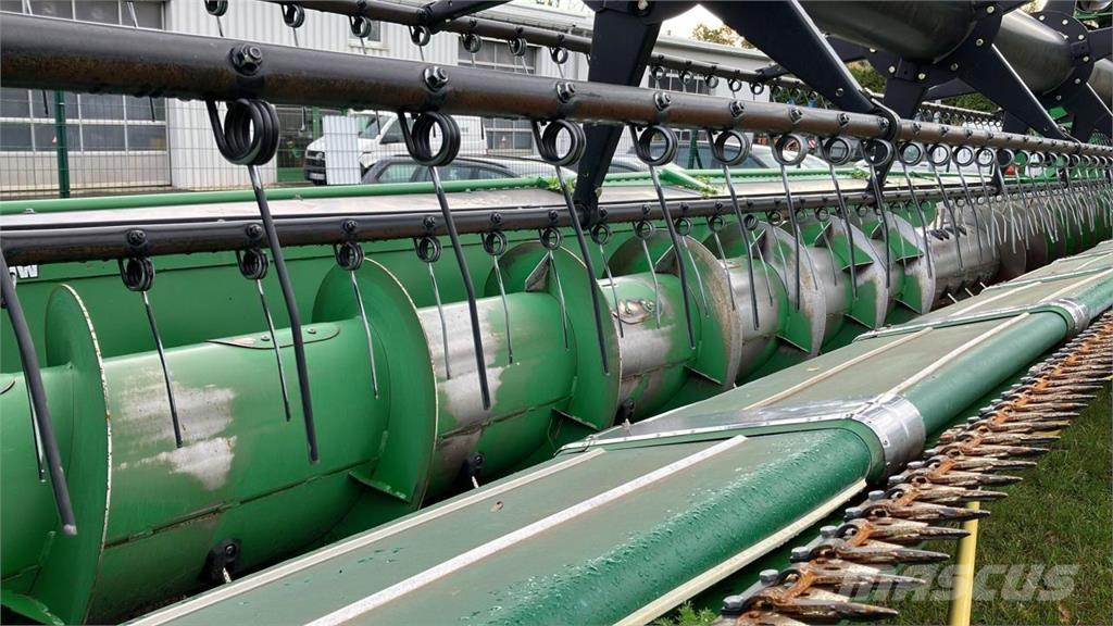 John Deere S680 콤바인 수확기