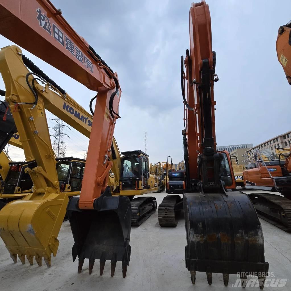Doosan DX 225 LC 소형 굴삭기 7톤 미만