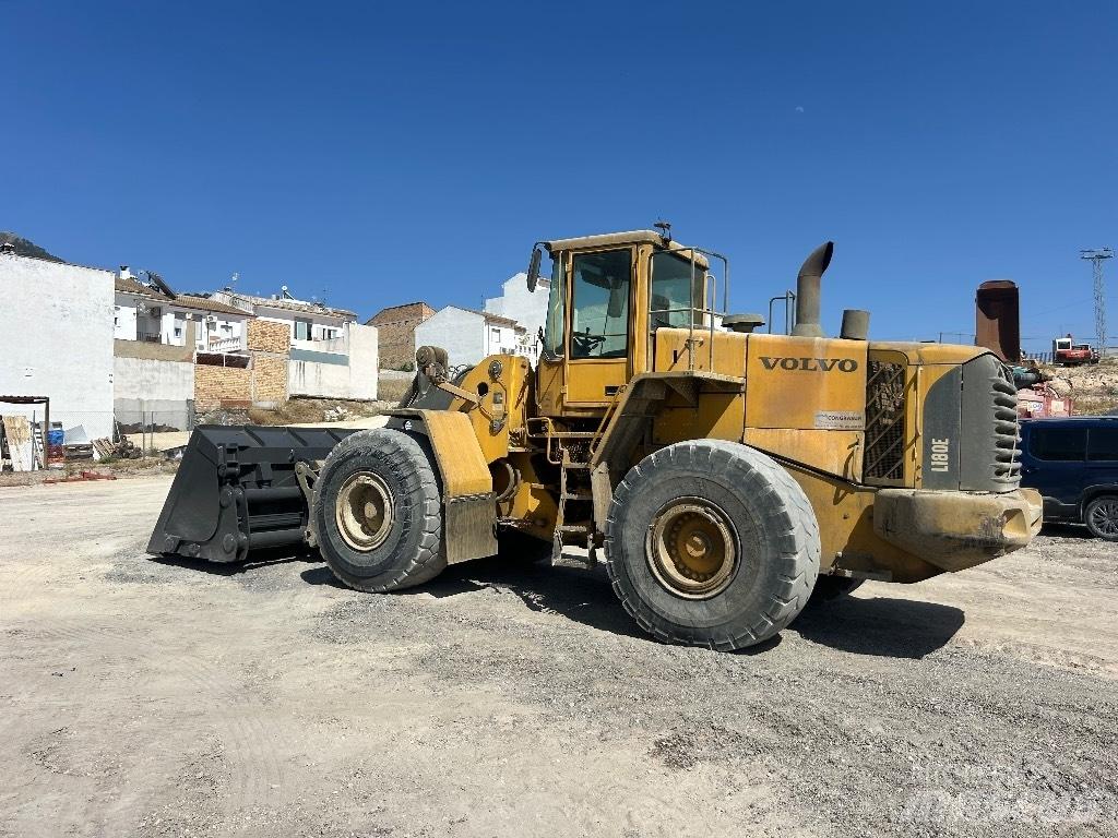 Volvo L 180 E  휠로우더