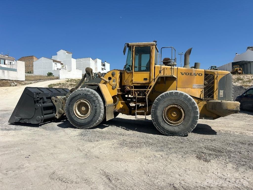 Volvo L 180 E  휠로우더