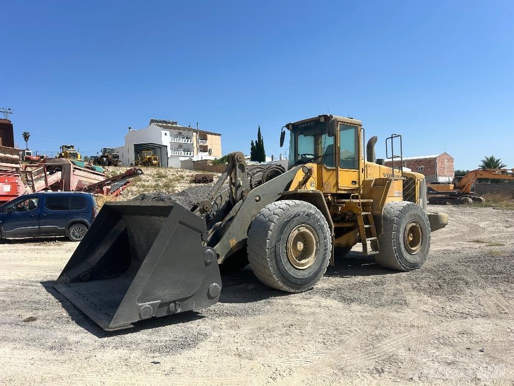 Volvo L 180 E  휠로우더