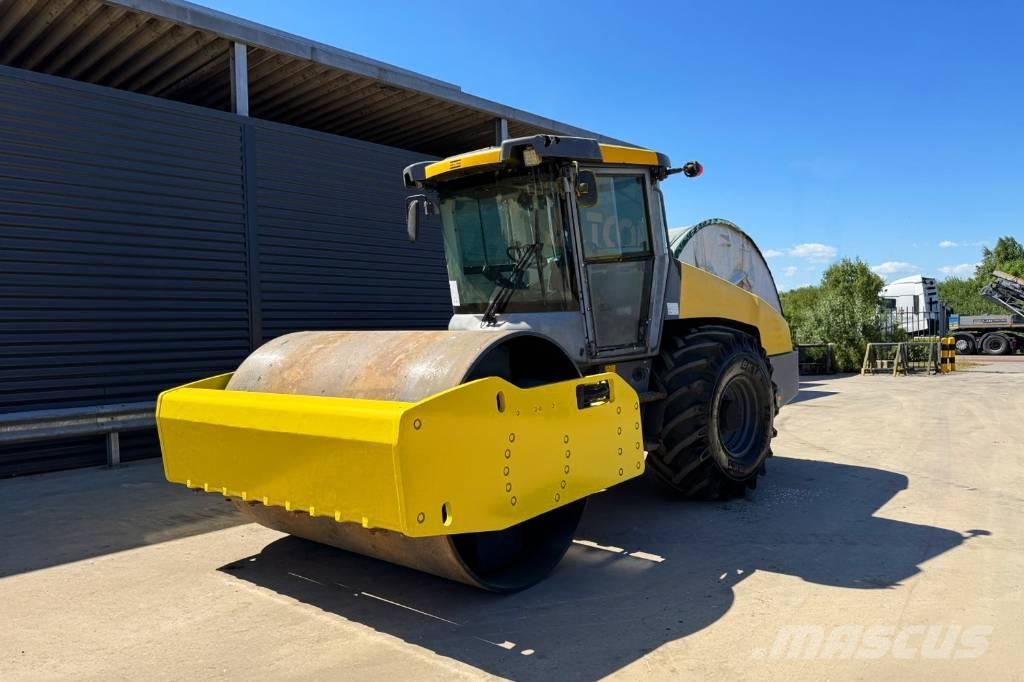 Dynapac CA3500D 싱글 드럼 롤러