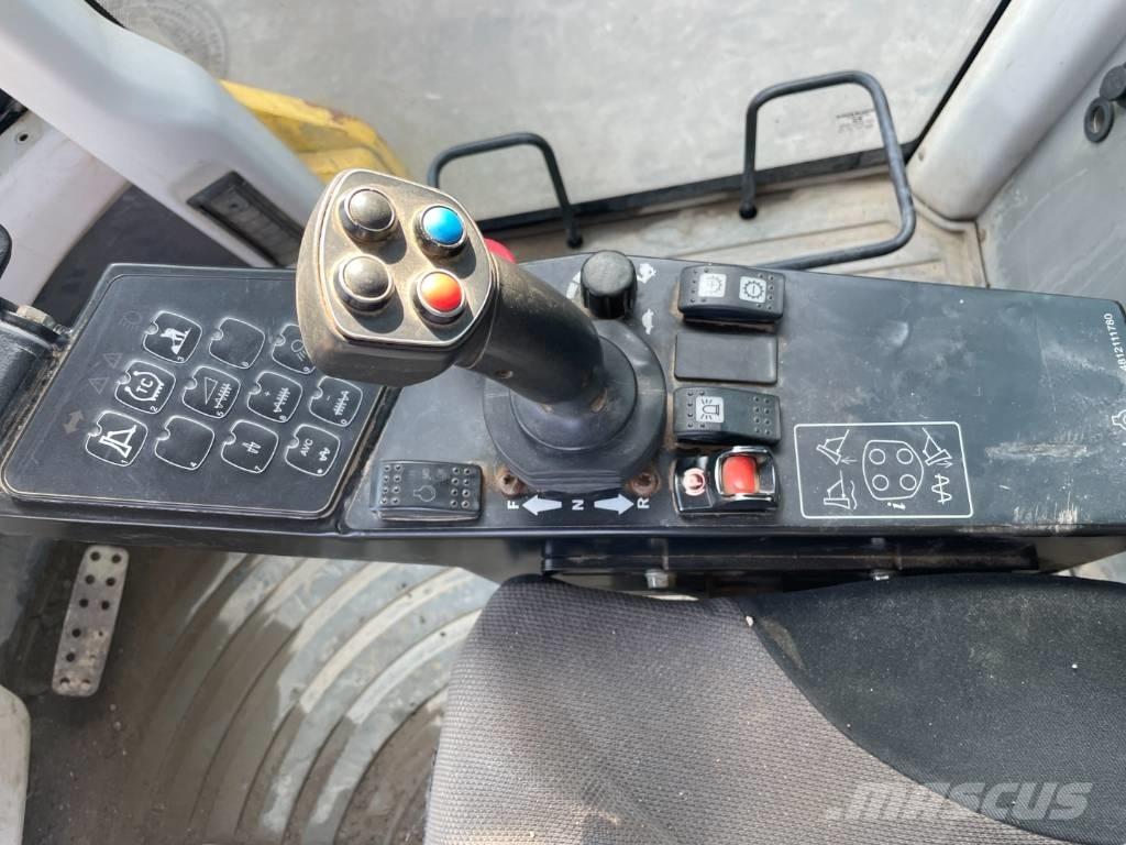 Dynapac CA3500D 싱글 드럼 롤러