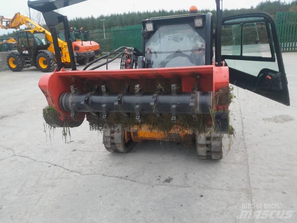 JCB 190 T  스키드로더