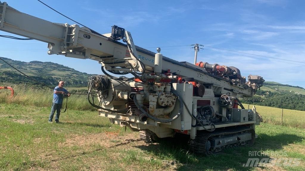 Comacchio MC 900 P1 우물 굴착기