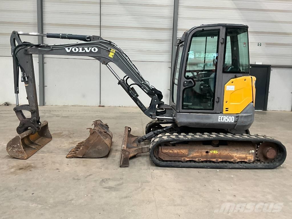 Volvo ECR 50 D 소형 굴삭기 7톤 미만