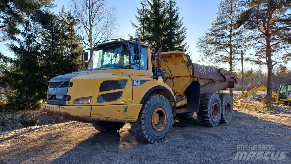 Volvo A 25 F 연결식 홀러