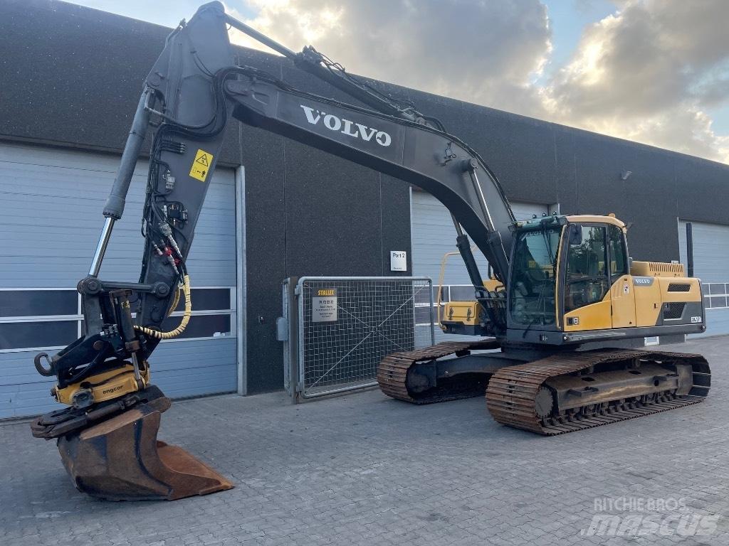 Volvo EC250DL 대형 굴삭기 29톤 이상