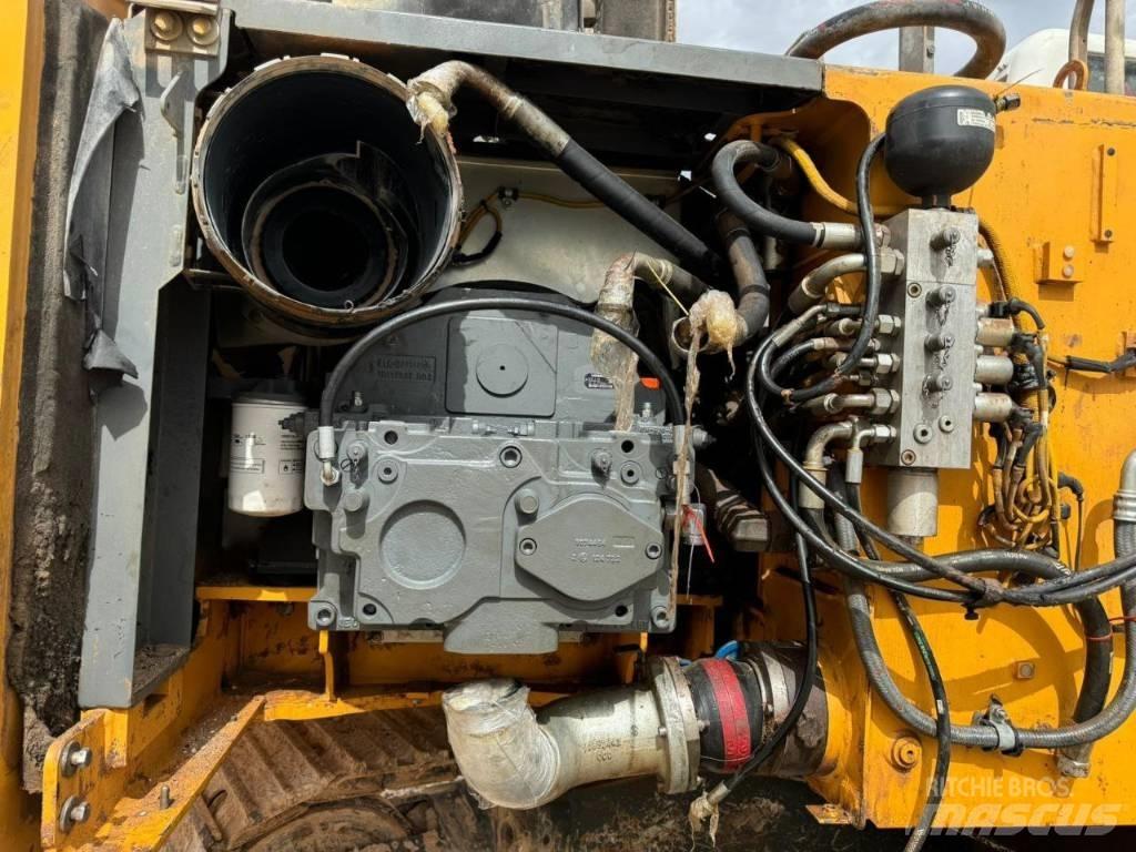 Liebherr 926 대형 굴삭기 29톤 이상