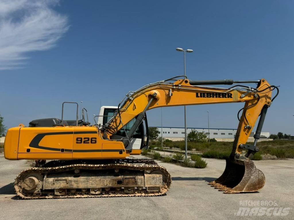 Liebherr 926 대형 굴삭기 29톤 이상