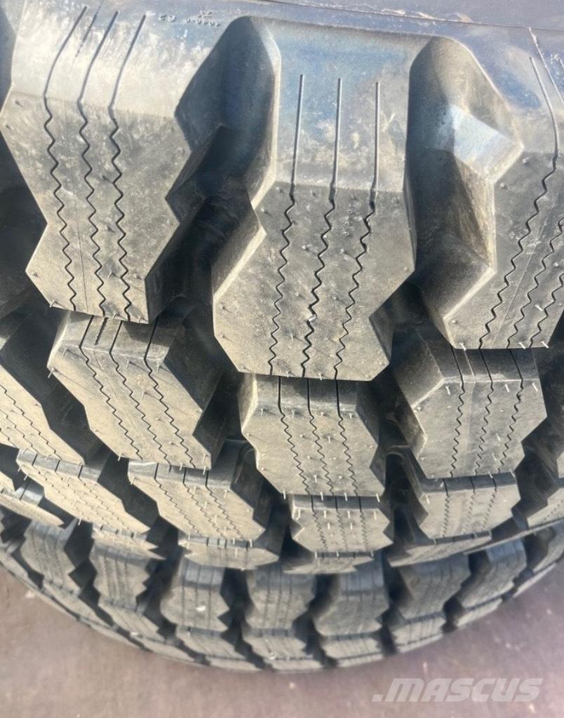 Michelin 23,5-25 기타 어태치먼트 및 부속품