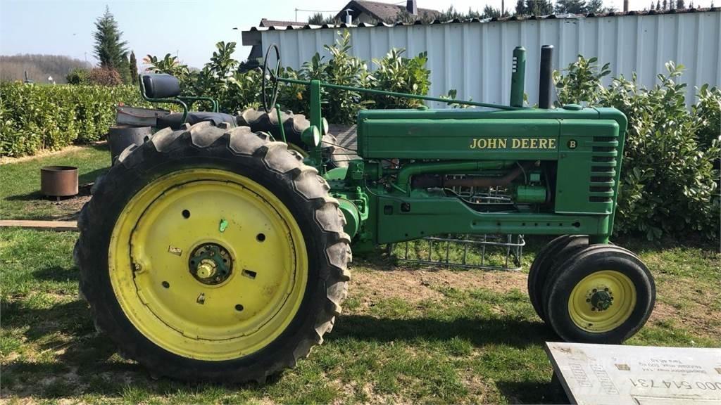 John Deere Model B 트랙터