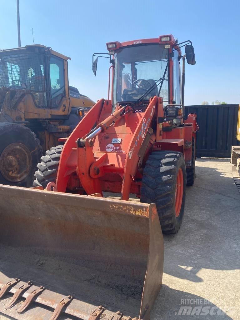 Fai KOMATSU 595s 백호로더