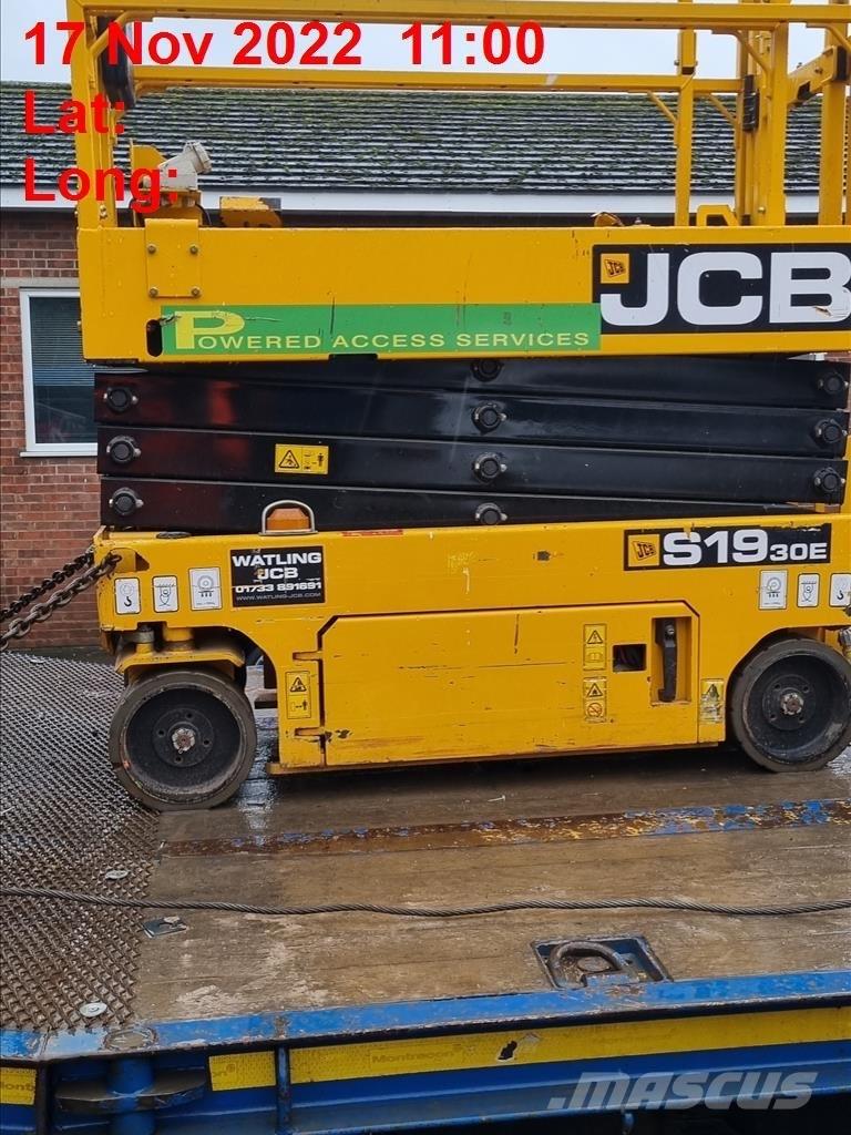 JCB 1930E 가위형 리프트