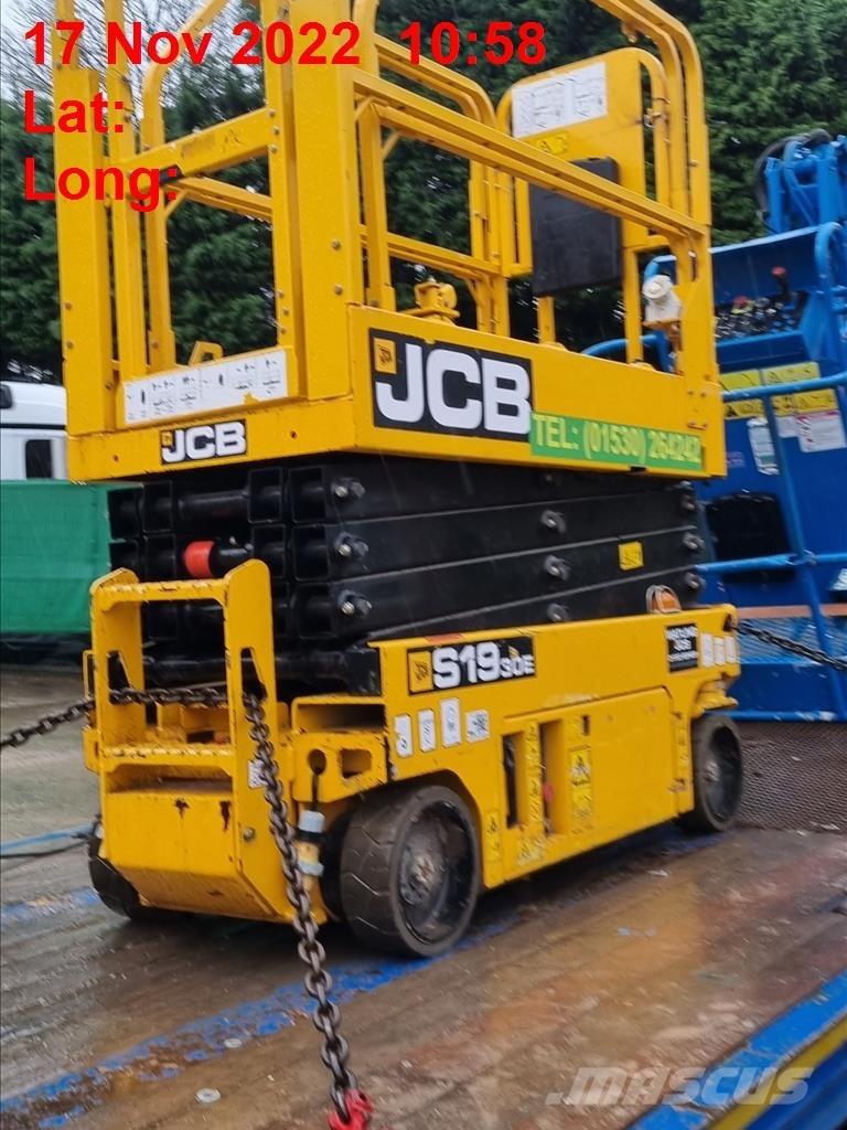 JCB 1930E 가위형 리프트