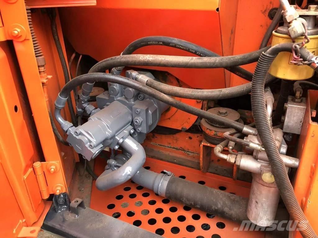 Hitachi ZX 60 대형 굴삭기 29톤 이상