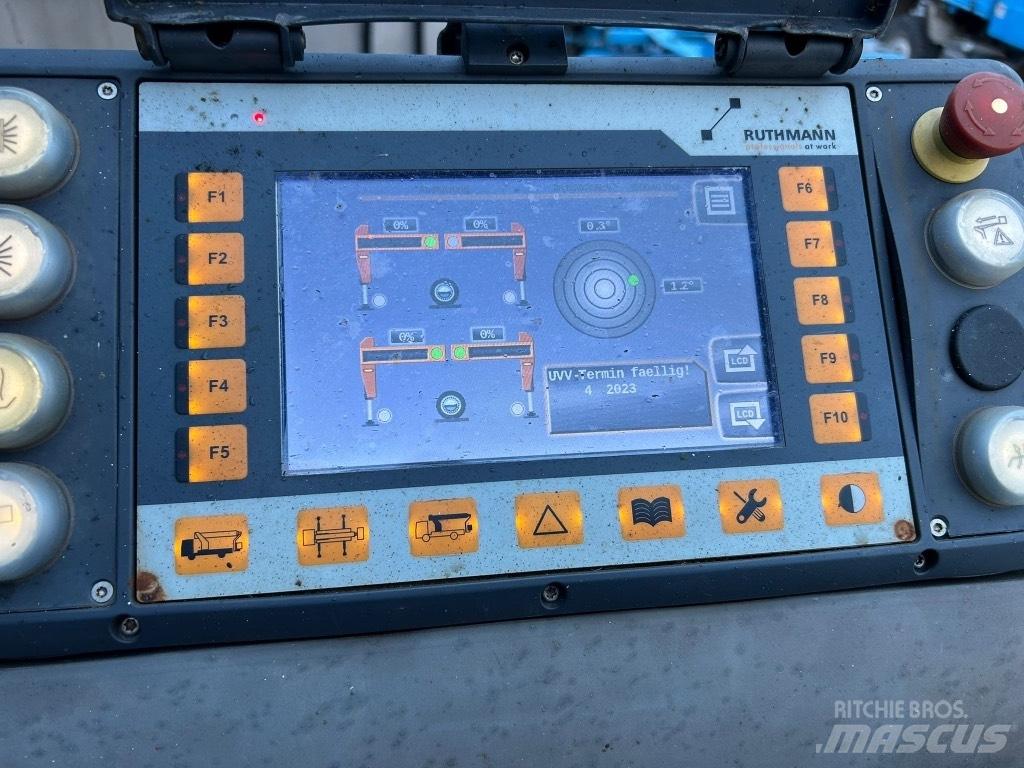 Scania P 450 트럭 탑재 고소작업대