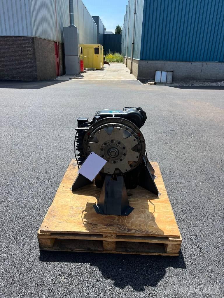  DANA 13.9TE10313-32 트랜스미션