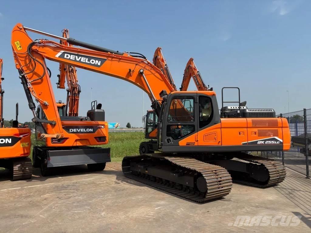 Develon DX255LC-7 대형 굴삭기 29톤 이상