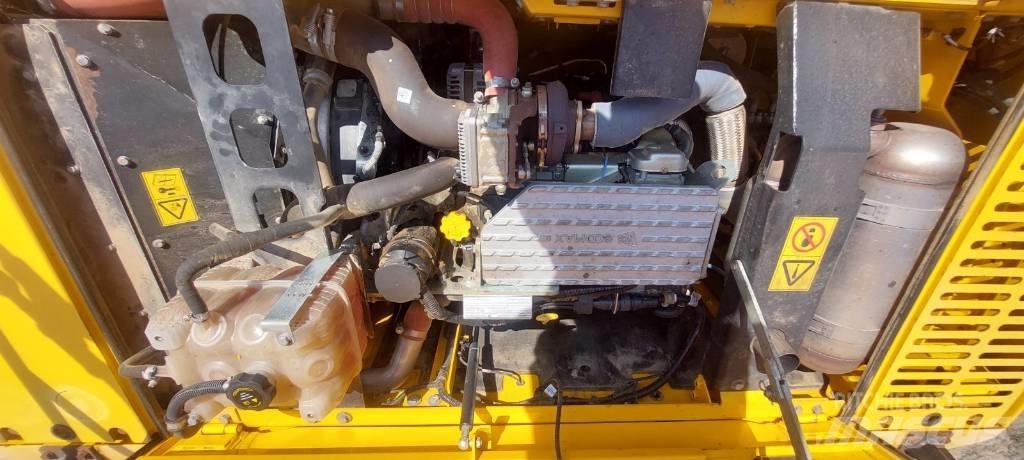 JCB JS 220 X 대형 굴삭기 29톤 이상
