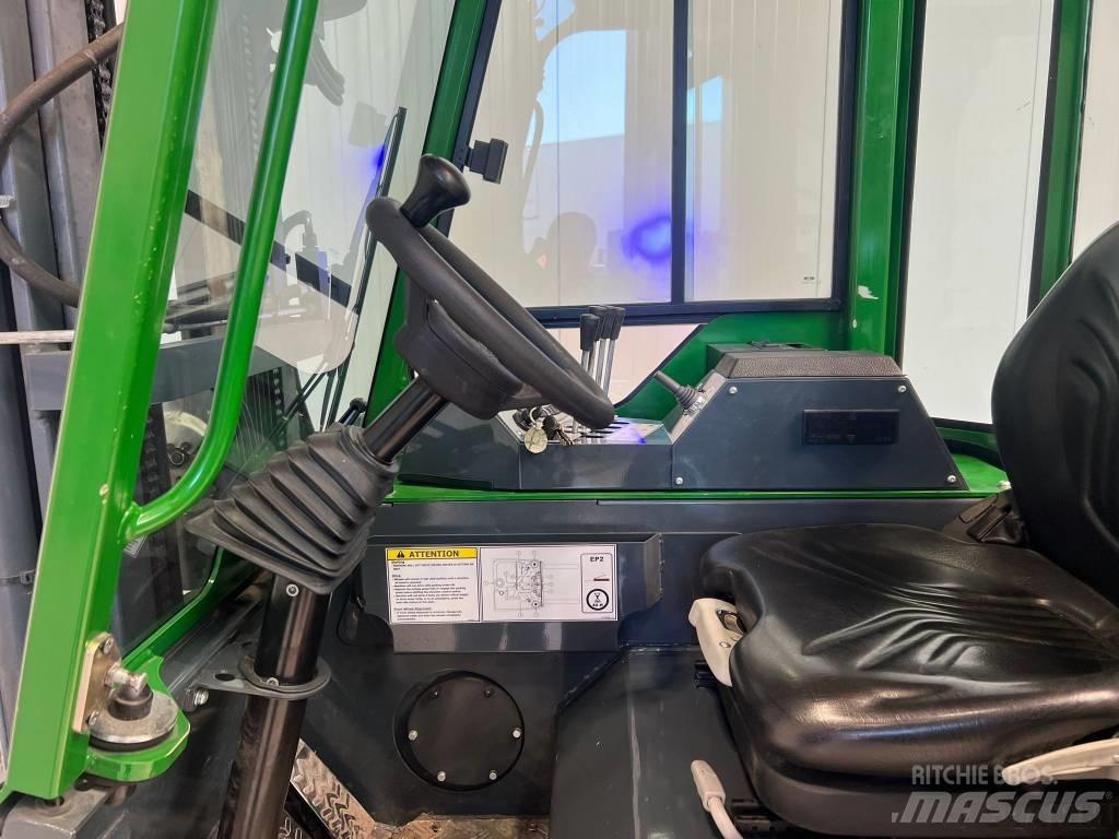 Combilift CBE2500 4방향 리치트럭
