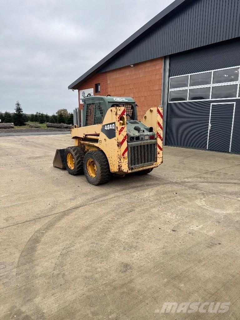 Gehl 4840  스키드로더