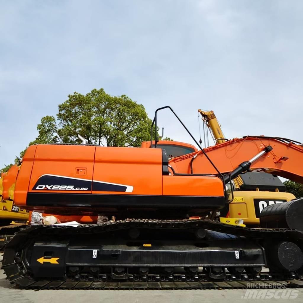 Doosan DX 225 LC 대형 굴삭기 29톤 이상
