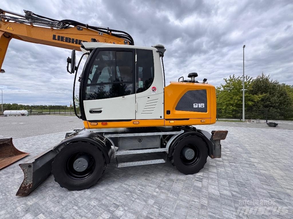Liebherr A 916  휠 굴삭기