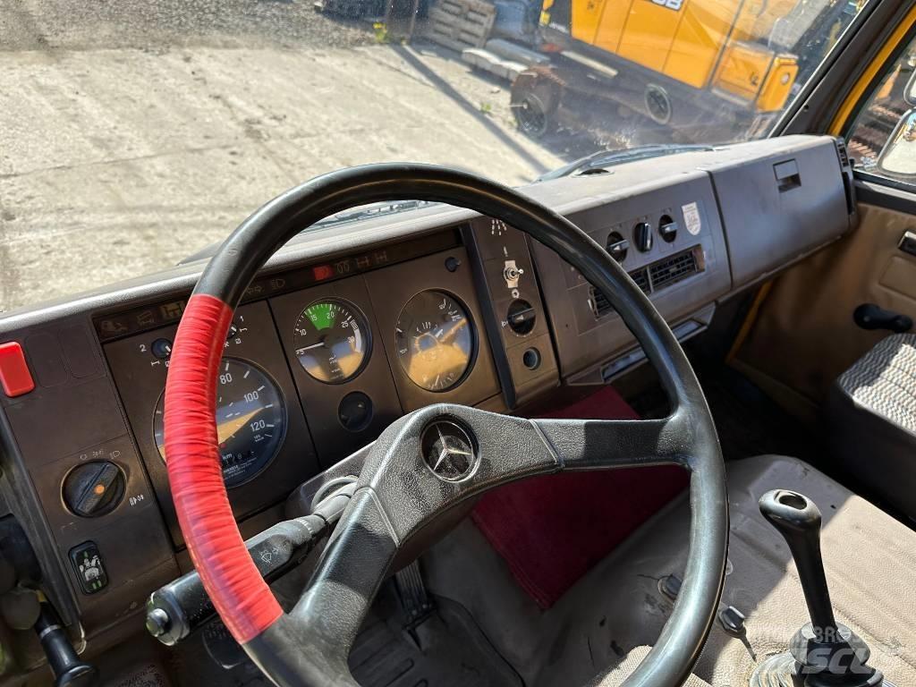 Mercedes-Benz 1317 탱커 트럭