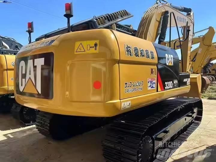 CAT CAT320D2 중형굴삭기 7톤-28톤