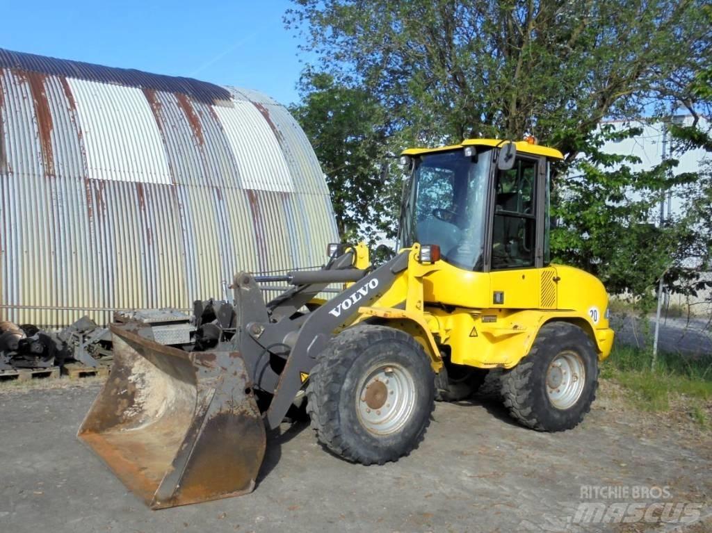 Volvo L 30 B-Z/X  휠로우더
