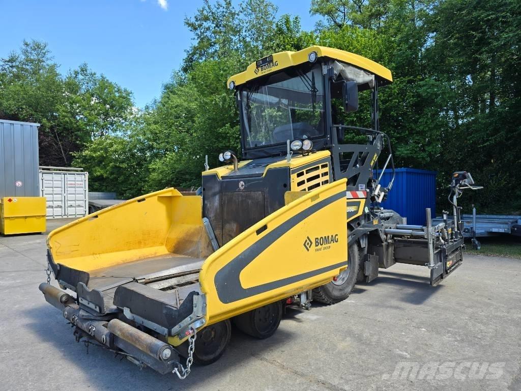 Bomag BF 300 P-2 아스팔트 포장장비