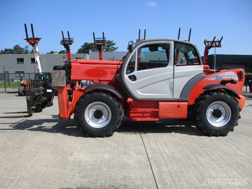 Manitou MT 1440 (157) 텔러 핸들러