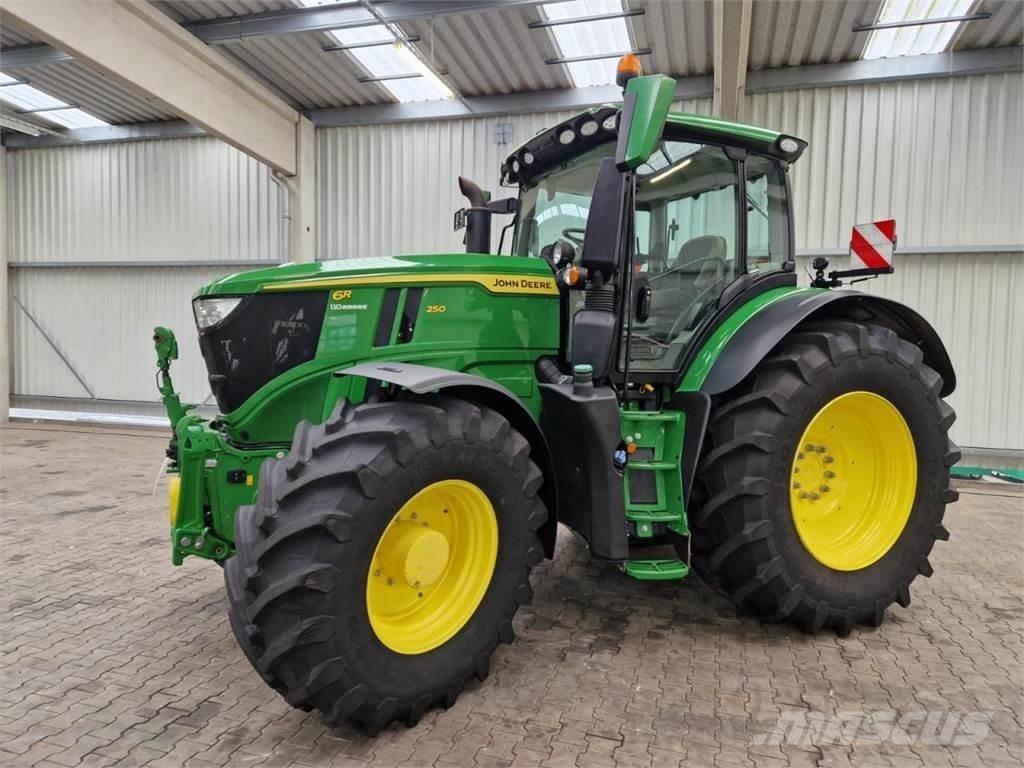 John Deere 6R 250 트랙터