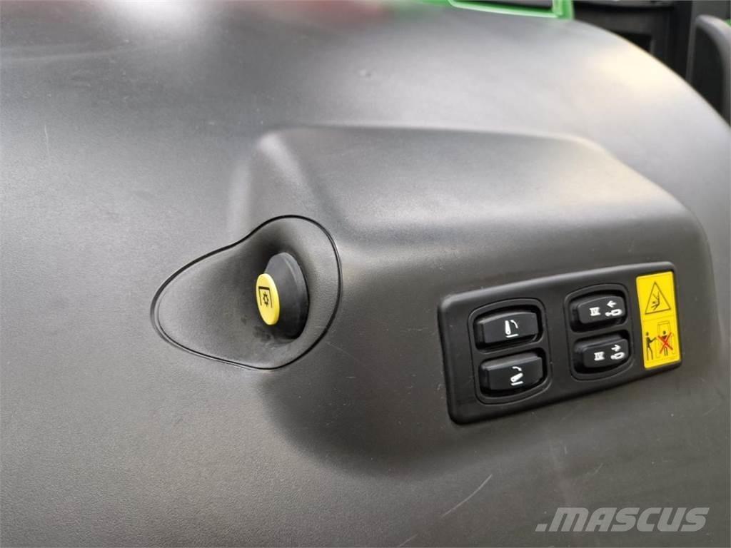 John Deere 6R 250 트랙터
