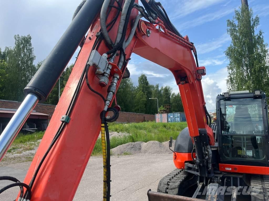 Kubota KX 080 중형굴삭기 7톤-28톤