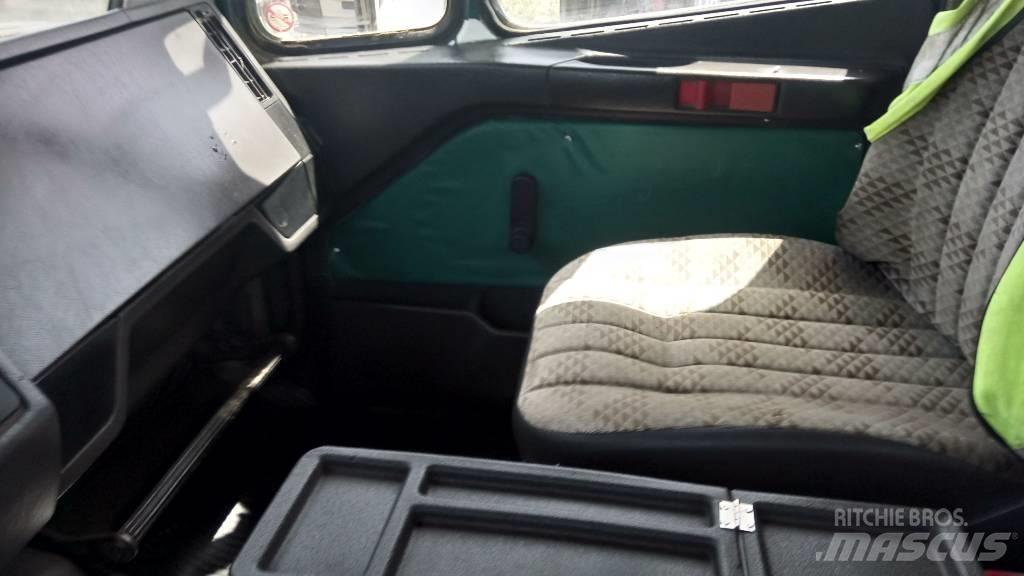 Mercedes-Benz 3538 덤프 트럭