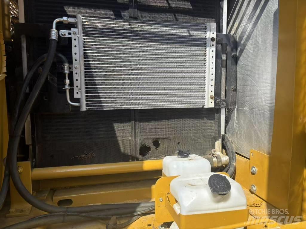 CAT 320 C L 대형 굴삭기 29톤 이상