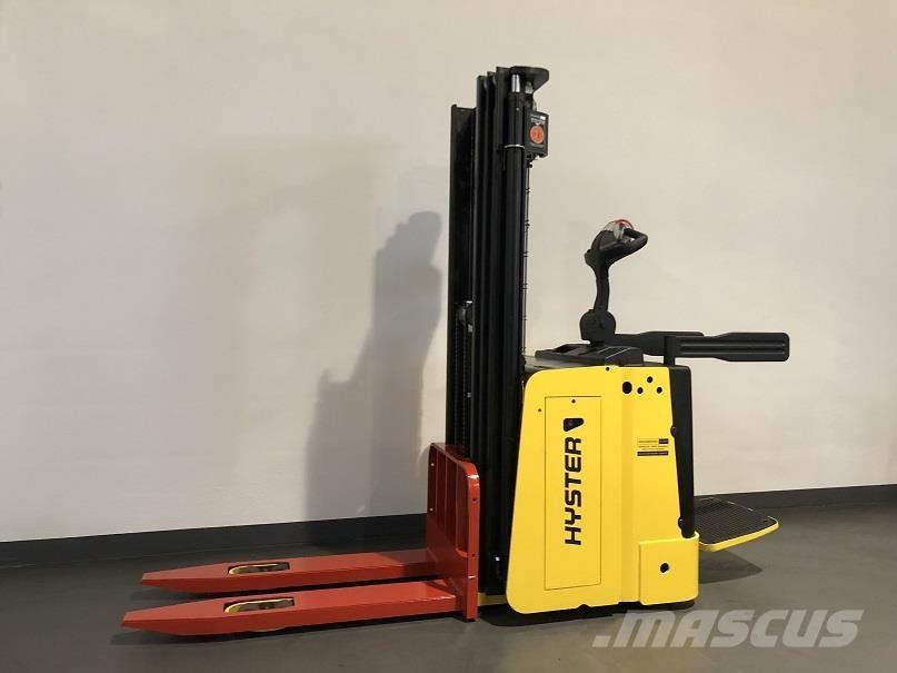 Hyster S1.5S IL 보행식 리치 지게차