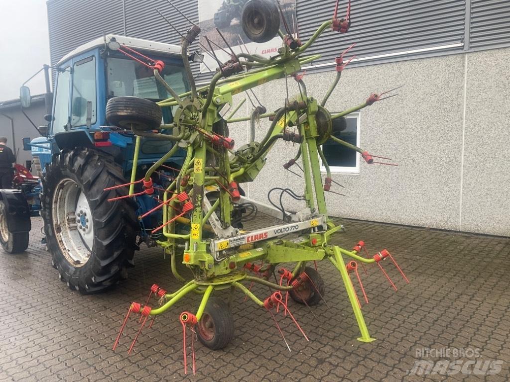 CLAAS Volto 770 갈퀴 및 테더