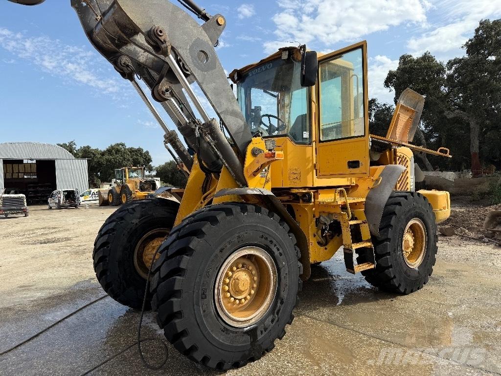 Volvo L 90 E  휠로우더