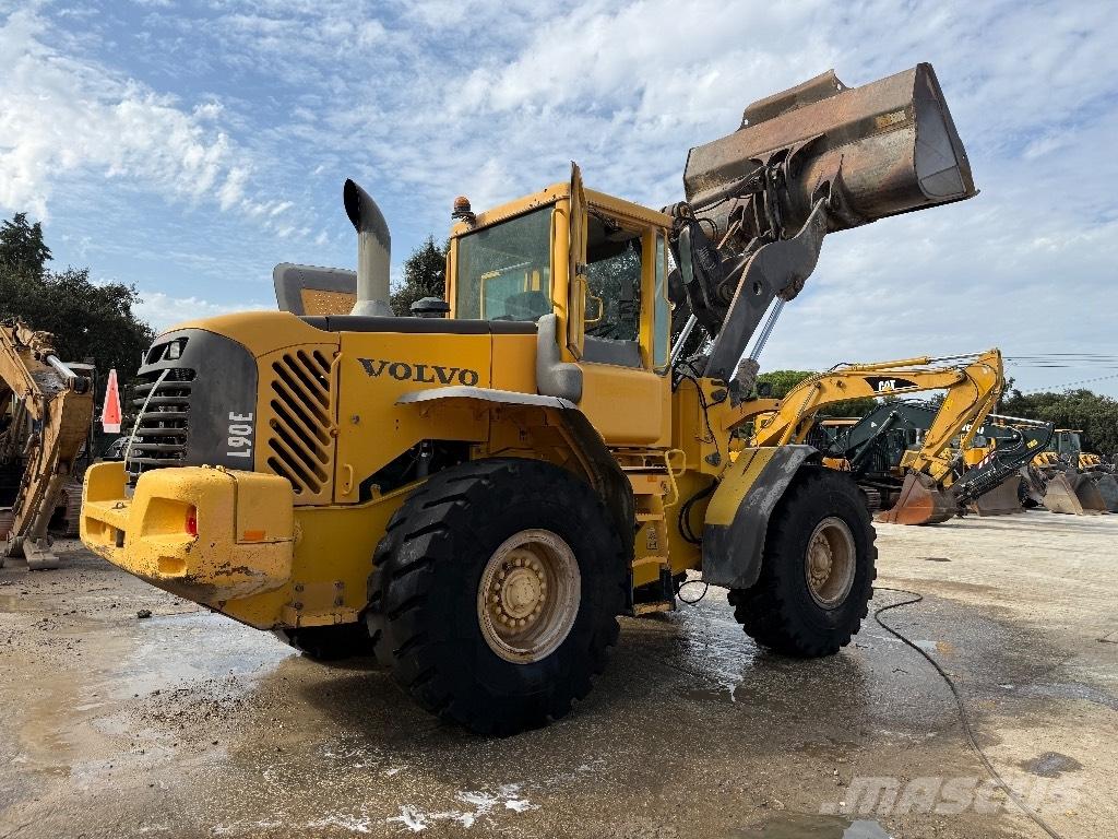 Volvo L 90 E  휠로우더