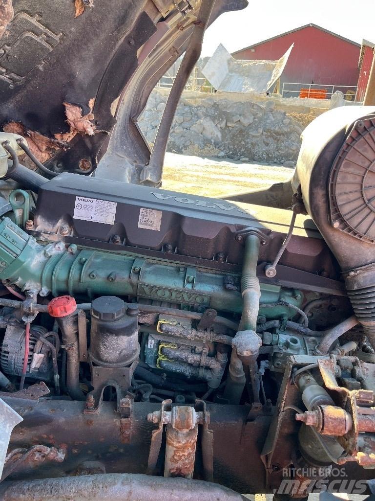 Volvo D13C500 엔진