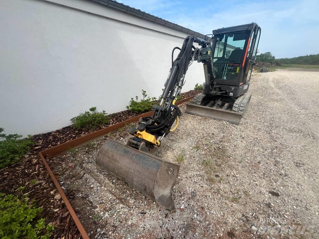 Volvo ECR 25 D 소형 굴삭기 7톤 미만