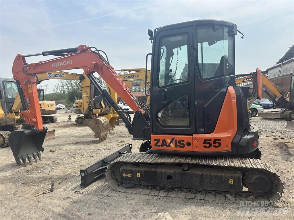 Hitachi ZX55 소형 굴삭기 7톤 미만