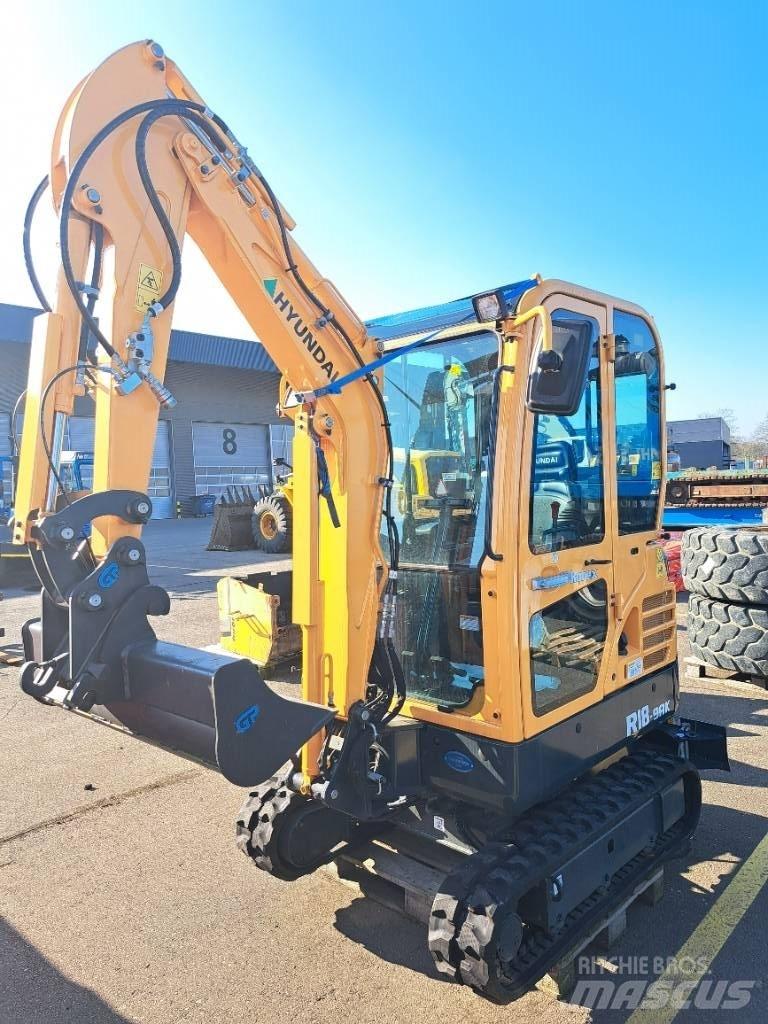 Hyundai R18-9AK 소형 굴삭기 7톤 미만