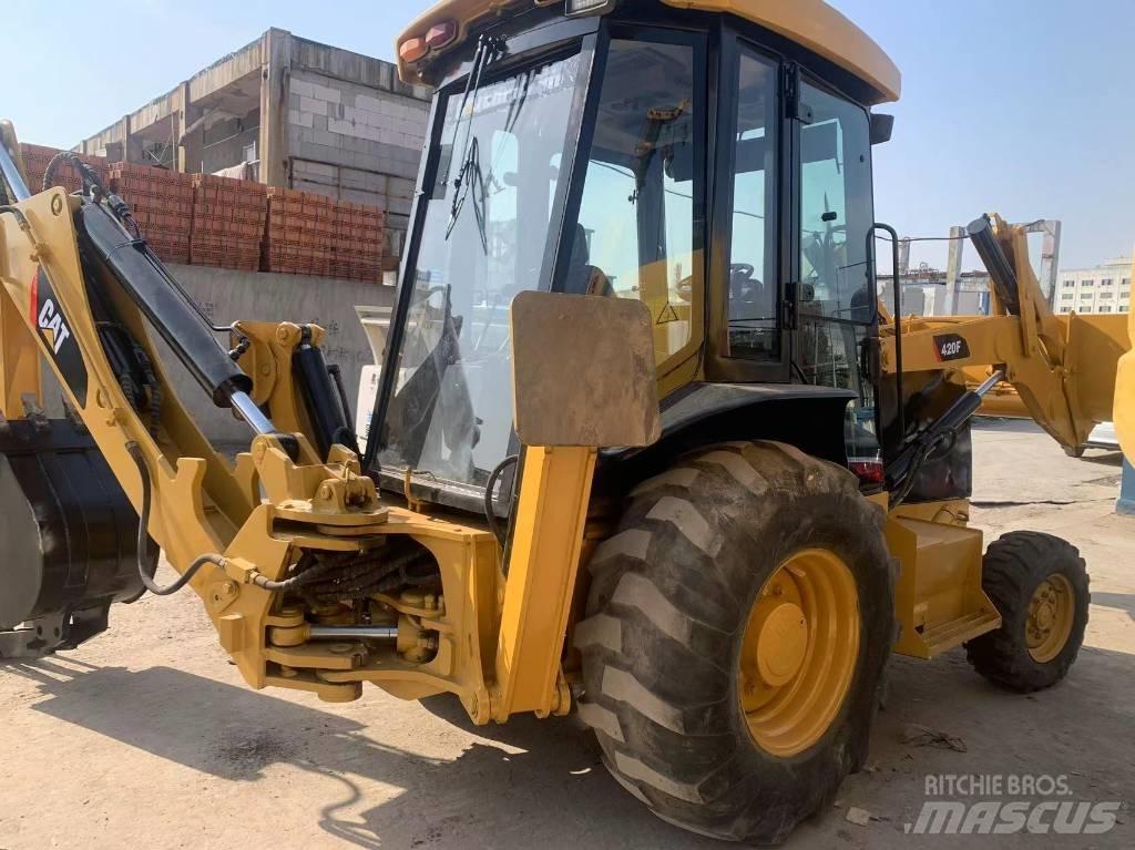 CAT 420 F 백호로더