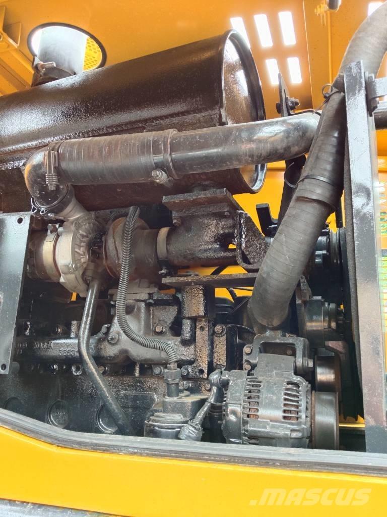 Komatsu WA 320  휠로우더